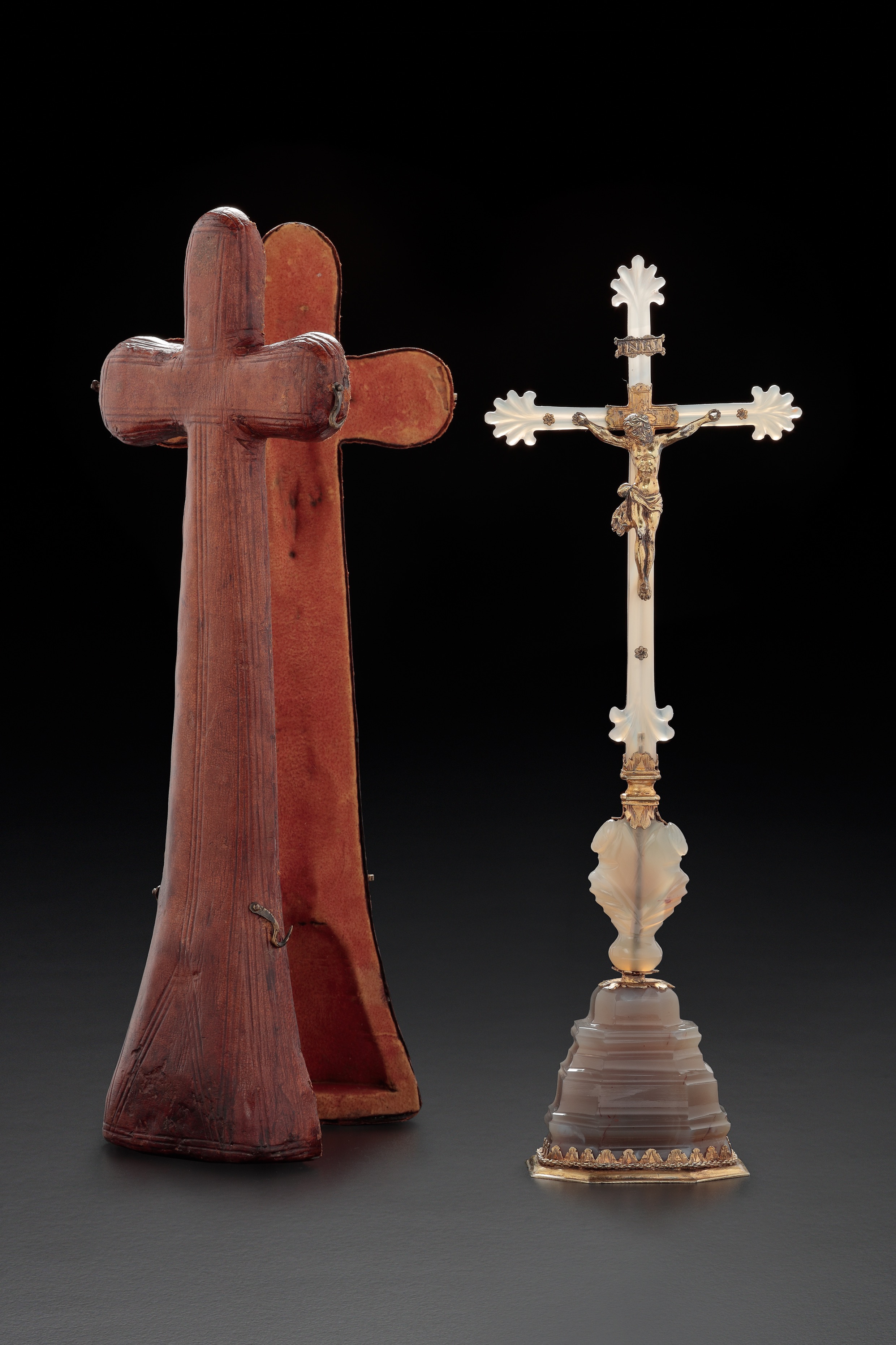 Devotional cross
